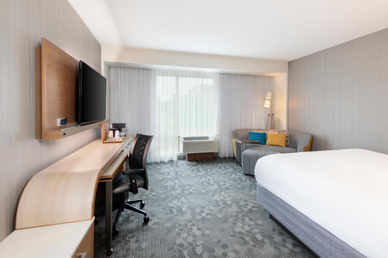 Hotel Courtyard By Marriott Atlanta Alpharetta/Avalon Area Exterior foto
