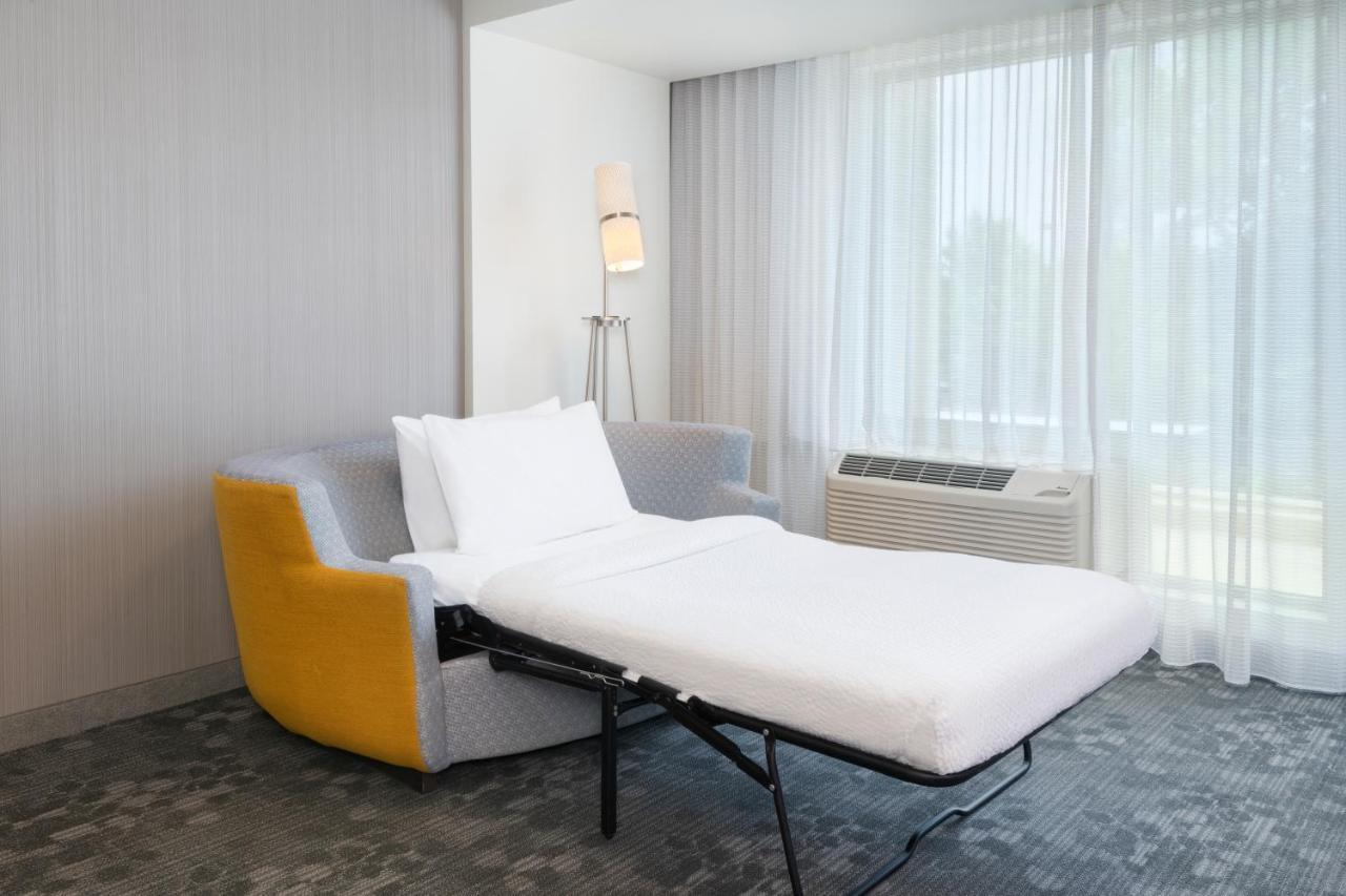 Hotel Courtyard By Marriott Atlanta Alpharetta/Avalon Area Exterior foto