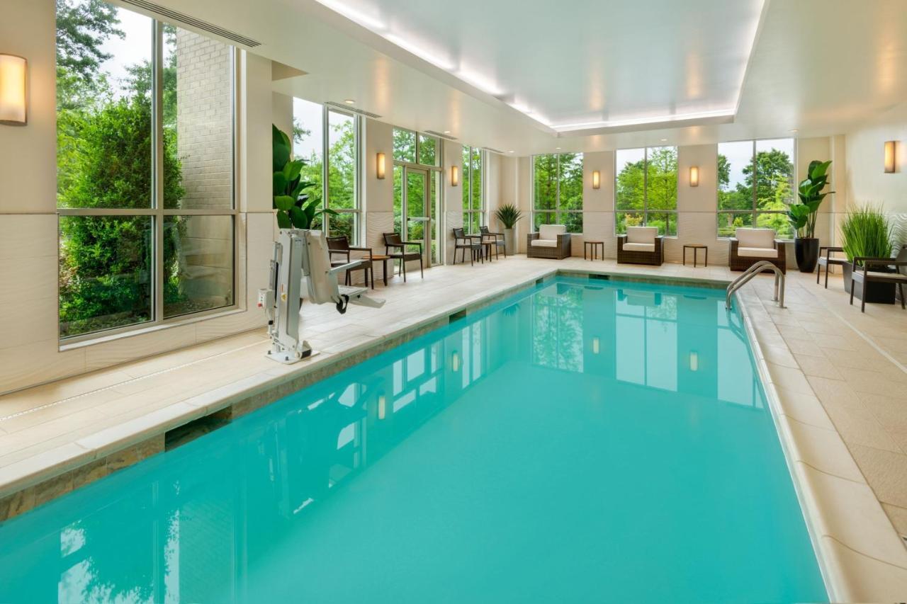 Hotel Courtyard By Marriott Atlanta Alpharetta/Avalon Area Exterior foto