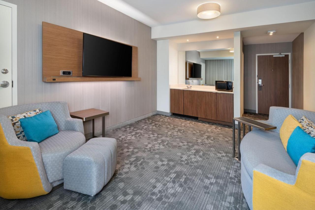Hotel Courtyard By Marriott Atlanta Alpharetta/Avalon Area Exterior foto